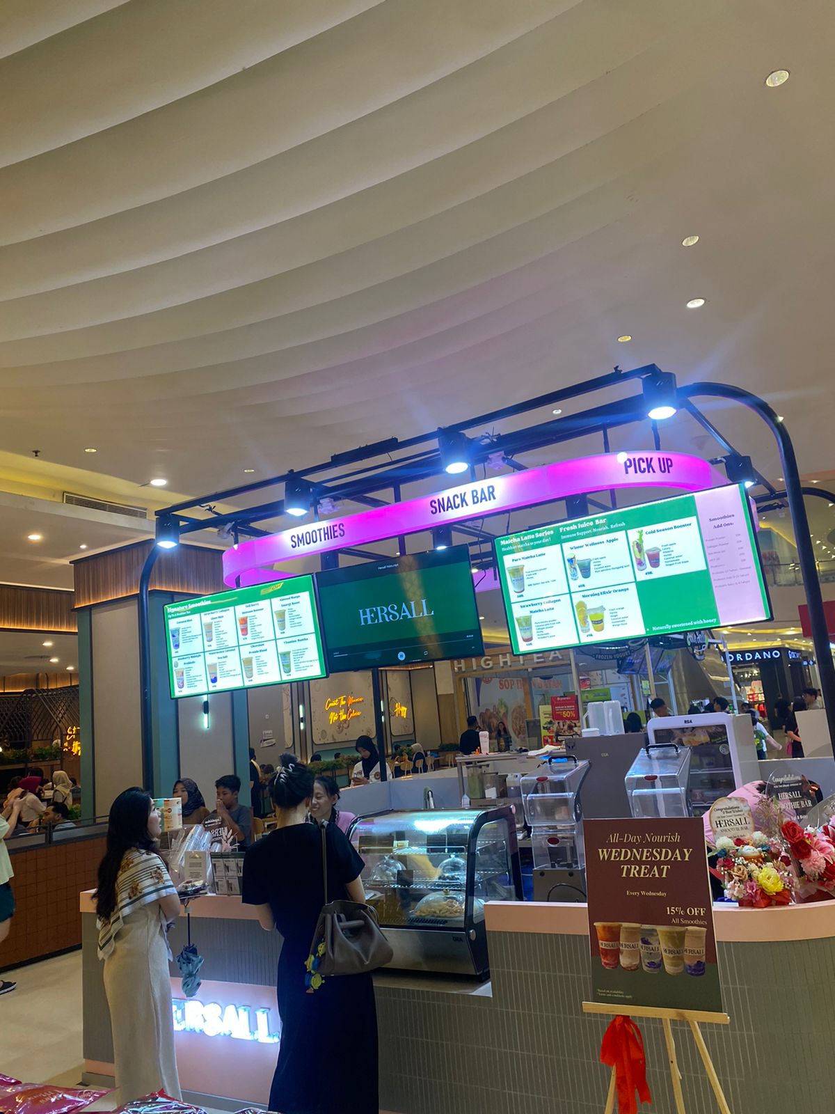 Hersall Smoothie Store